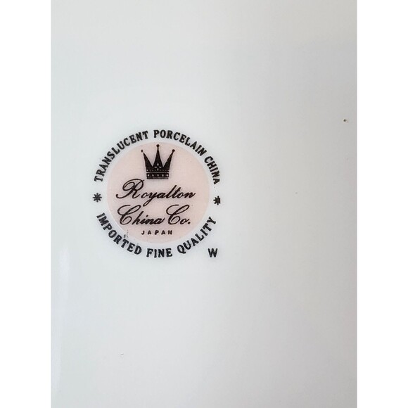 16 Piece Vintage 1950s Royalton China 4-Pc Place Setting–Island Gold, New in Box - Picture 2 of 4